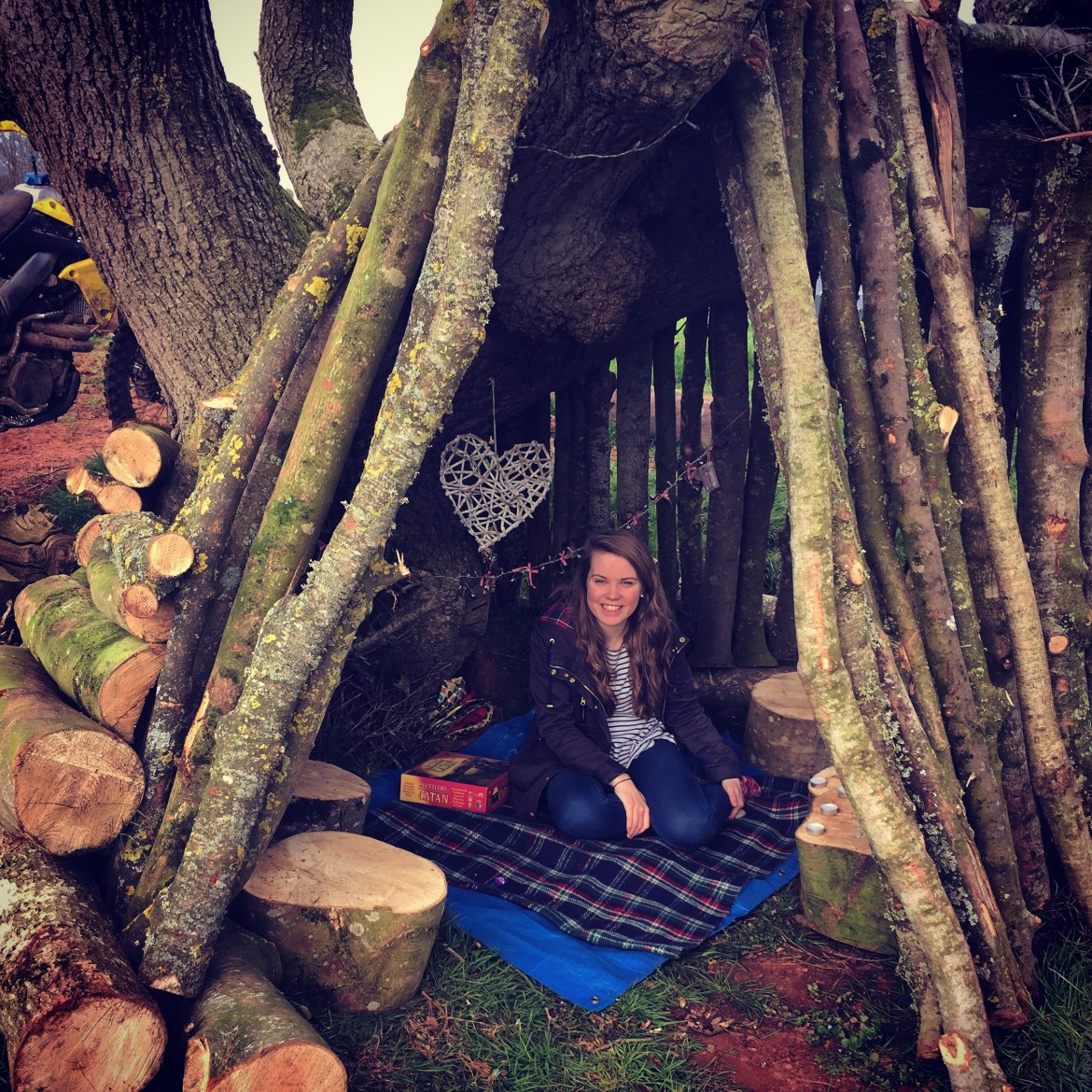 Den building